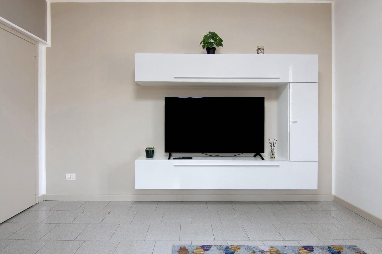 Apartmán Colico Center Exteriér fotografie